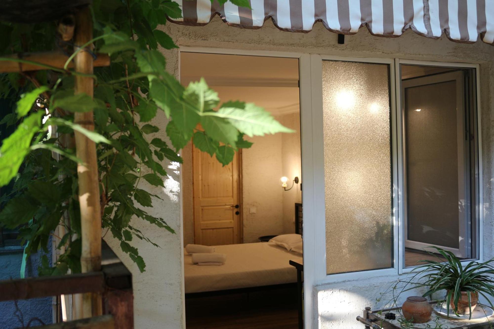 Cozy Zandukeli N15 - City Centre Тбилиси Екстериор снимка